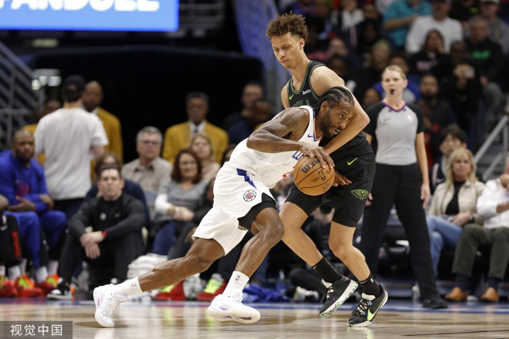 同时也敲响 同时也敲响