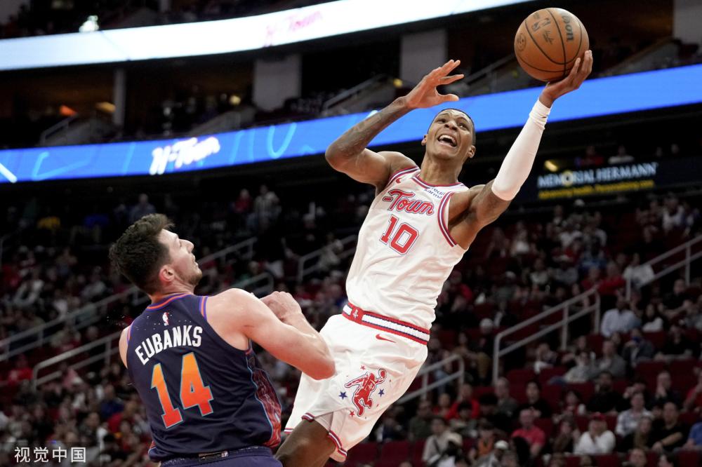 的表现越发 的表现越发