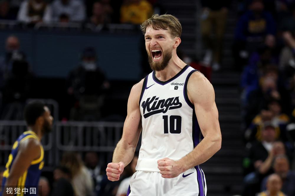 而且为球迷 而且为球迷