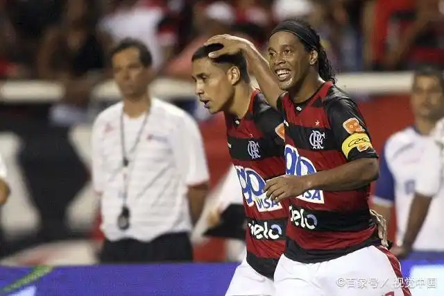 的运动员发 的运动员发